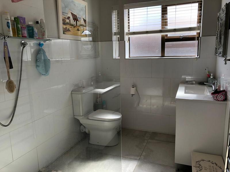 5 Bedroom Property for Sale in Franskraal Western Cape